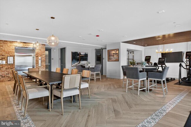 Building Photo - 76 Old Mill Bottom Rd N