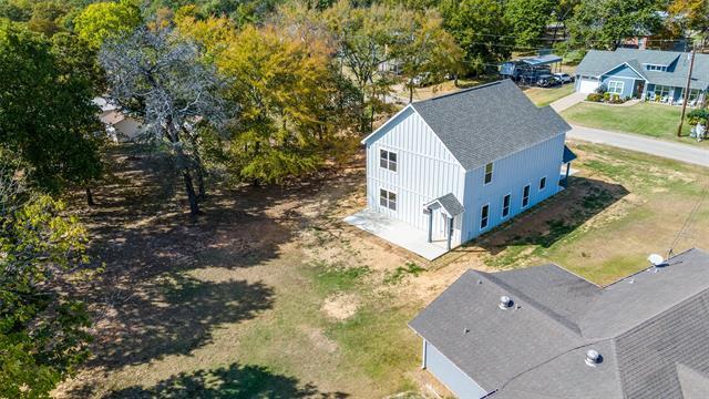 Building Photo - 314 Oak Creek Dr