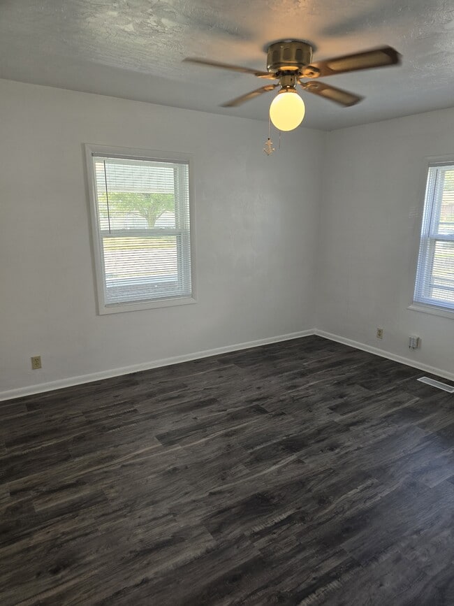 Building Photo - 3508 Forest Ter