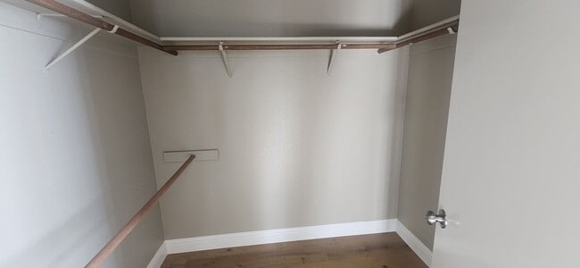 Building Photo - Updated 3 Bedroom 2 Bathroom Home in Pocke...