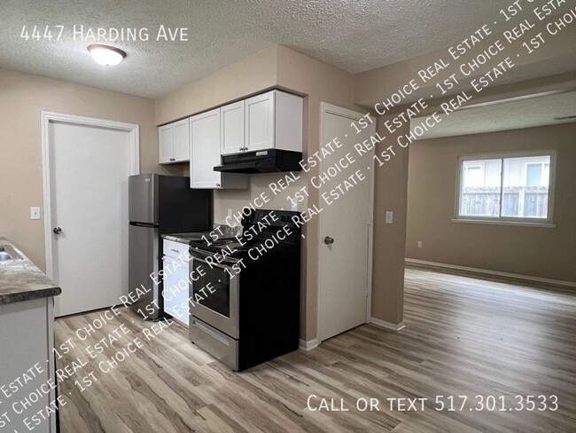 Building Photo - 4447 Harding Ave