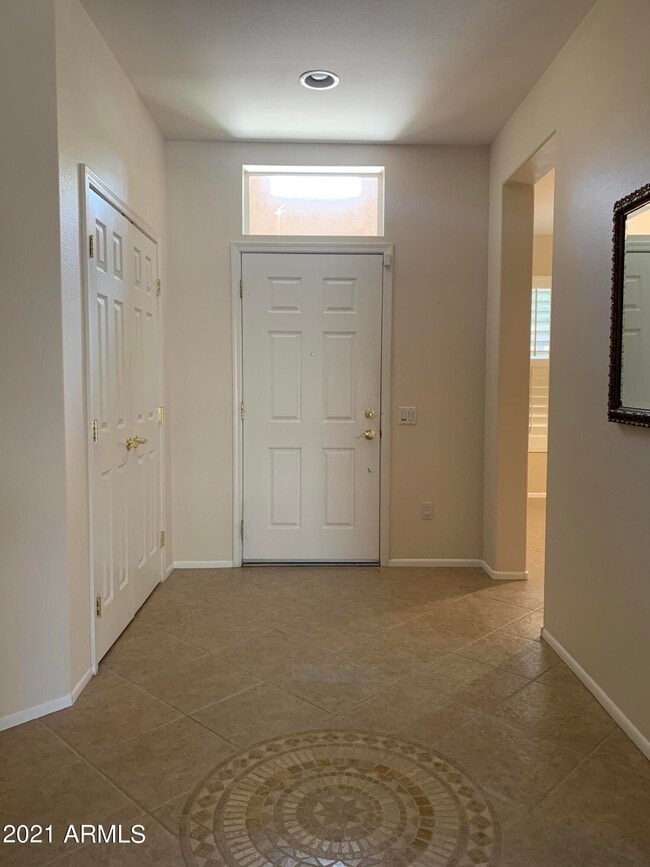 Building Photo - 15136 W Corral Dr