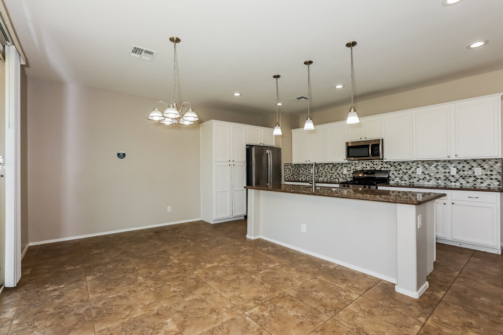 Building Photo - 21004 E Cherrywood Dr