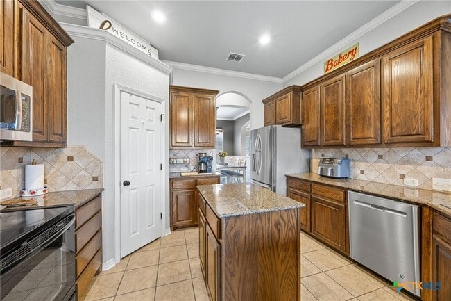 Building Photo - 1704 Dawson Spur