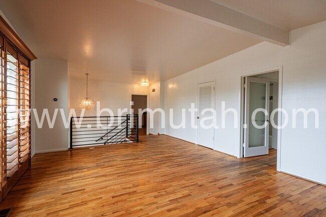 Building Photo - 1785 S 2600 E