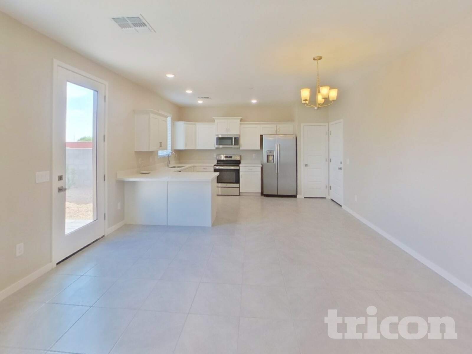 Building Photo - 4551 E Gary St