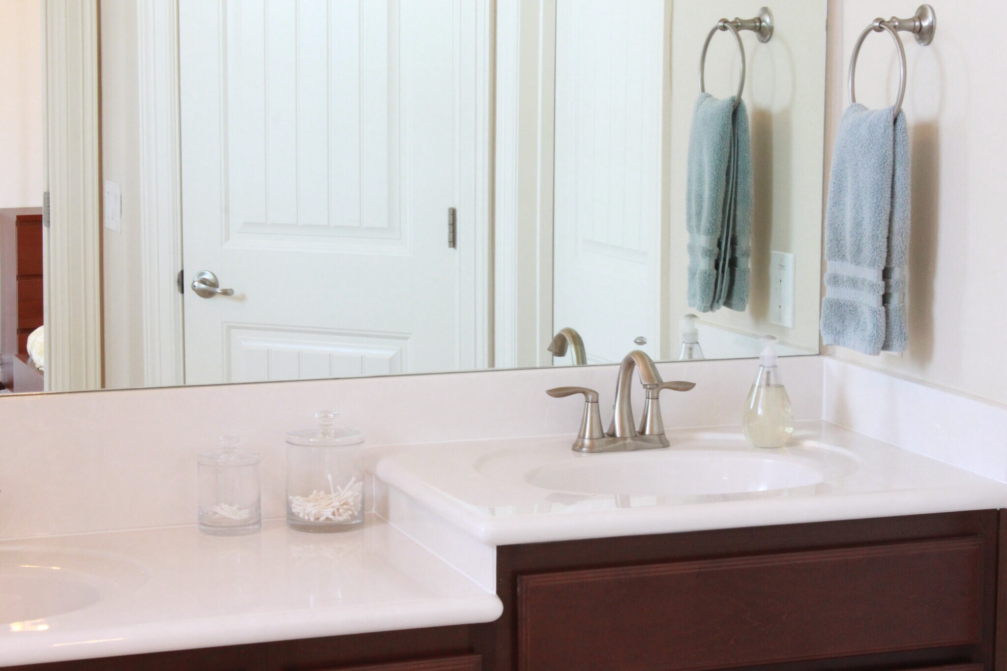 Primary Bathroom - 4436 Camacho St.