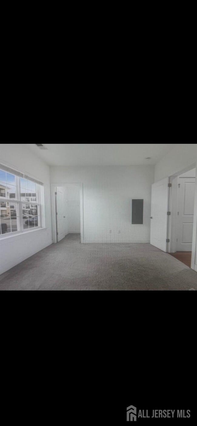 Building Photo - 714 Stiller Ln