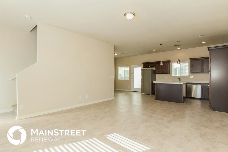 Building Photo - 2000 N 36th St