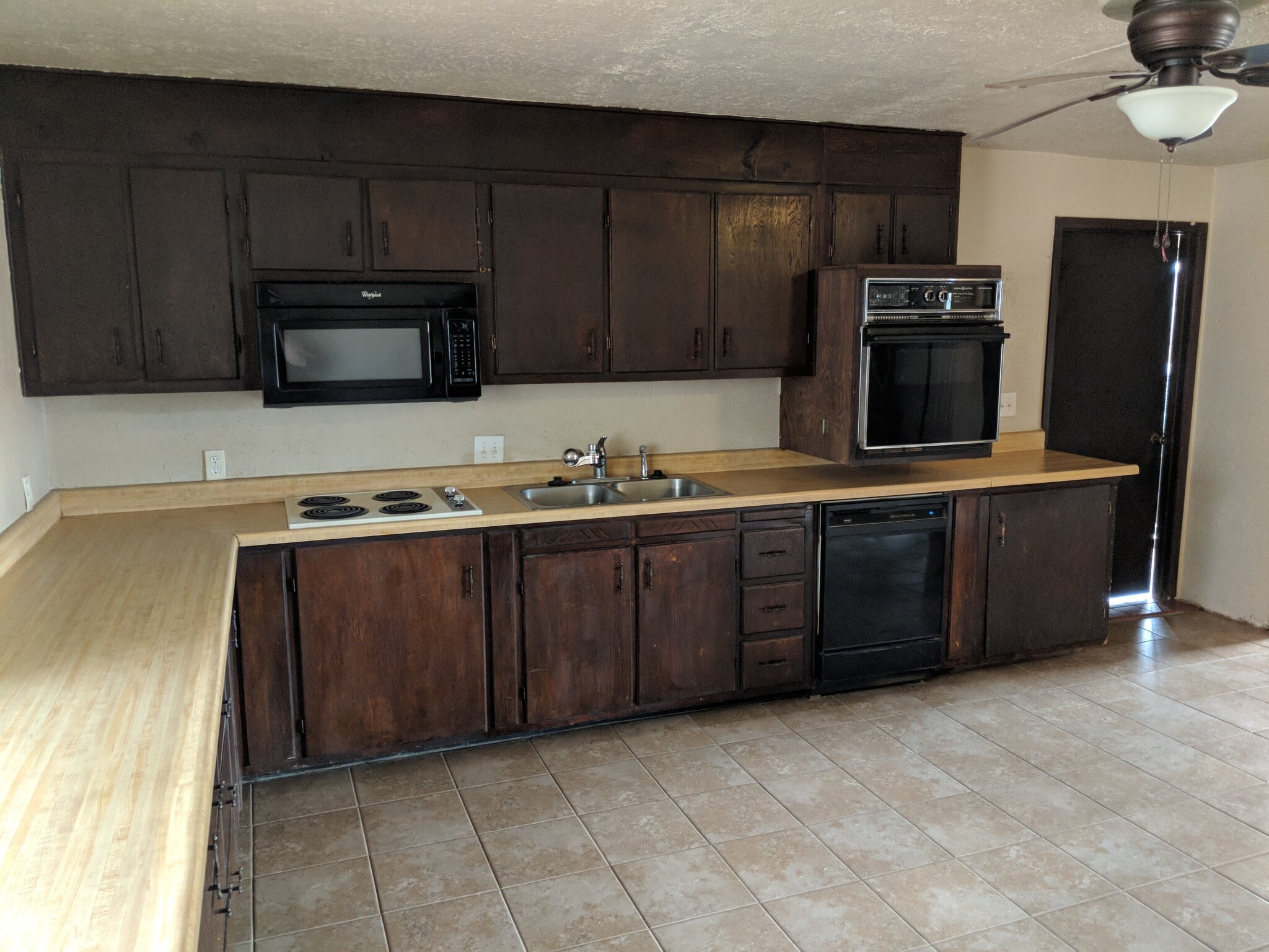 Kitchen - 5235 Highway NN