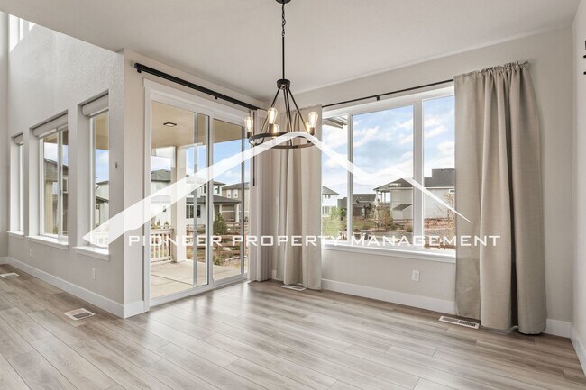 Building Photo - Breathtaking Pikes Peak Views in Desirable Wolf Ranch - 4 bedroom, 3 Full Bath, Office and Loft, ...