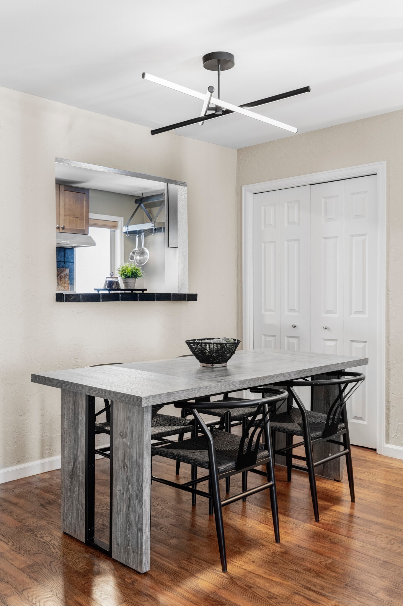 Building Photo - 377 Pearl St