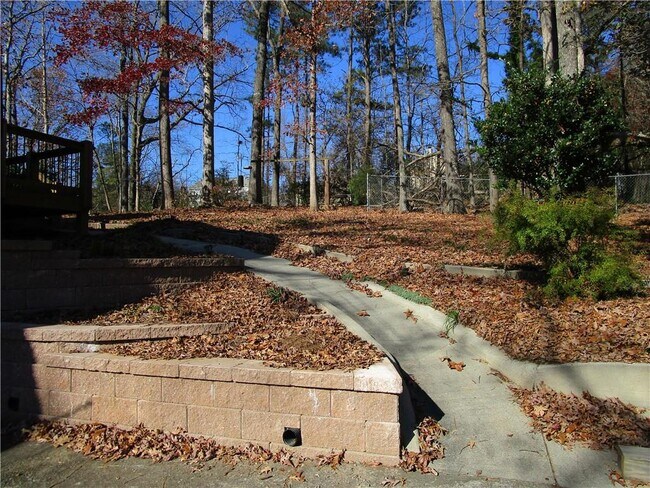 Building Photo - 1623 Rex Dr