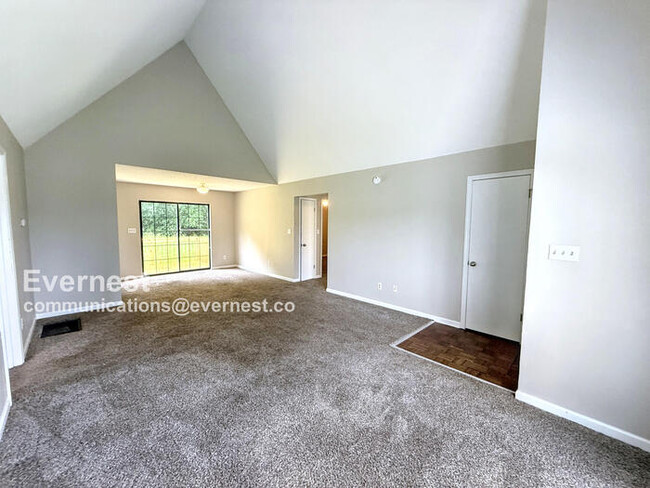 Building Photo - 8021 Marsh Mountain Rd