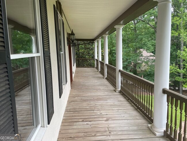 Building Photo - 612 Graystone Ct