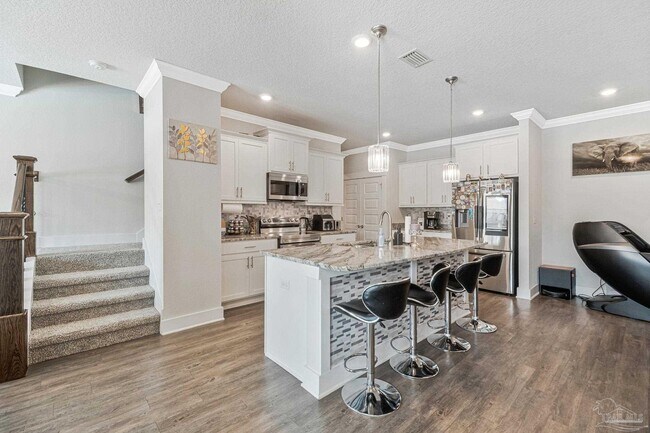 Building Photo - 6076 Cherry Hill Cir