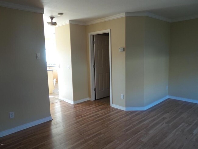 Building Photo - 3 Bed, 2.5 Bath Kalispell Townhome