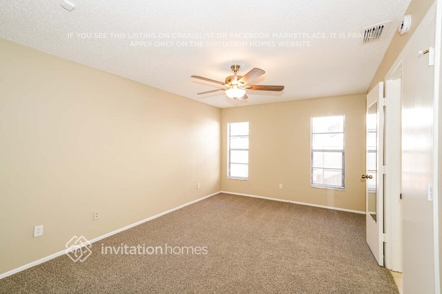 Building Photo - 8916 Bayaud Dr