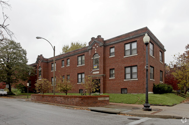 Building Photo - The Arco