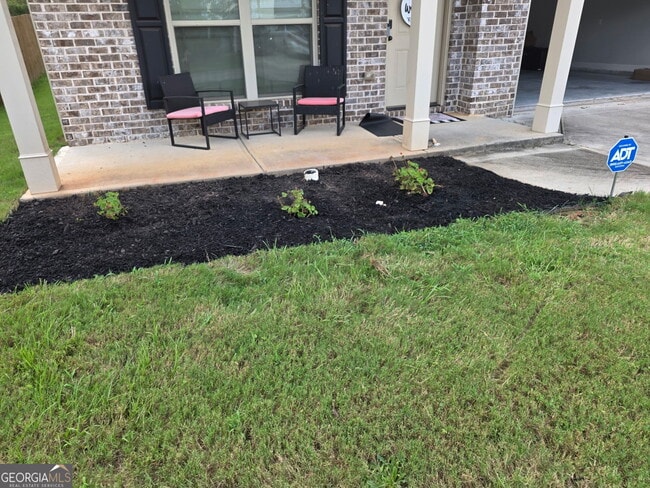 Building Photo - 111 Sourwood Ln