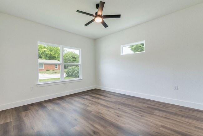 Building Photo - 3702 Tower View Ct