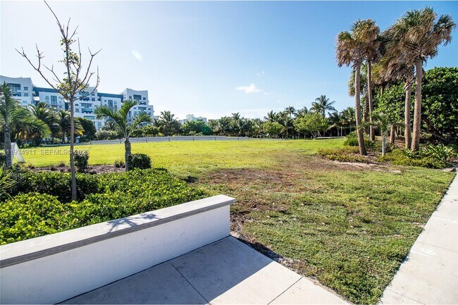 Building Photo - 8430 Harding Ave