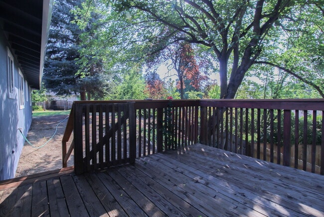 Building Photo - 2670 Fijian Way