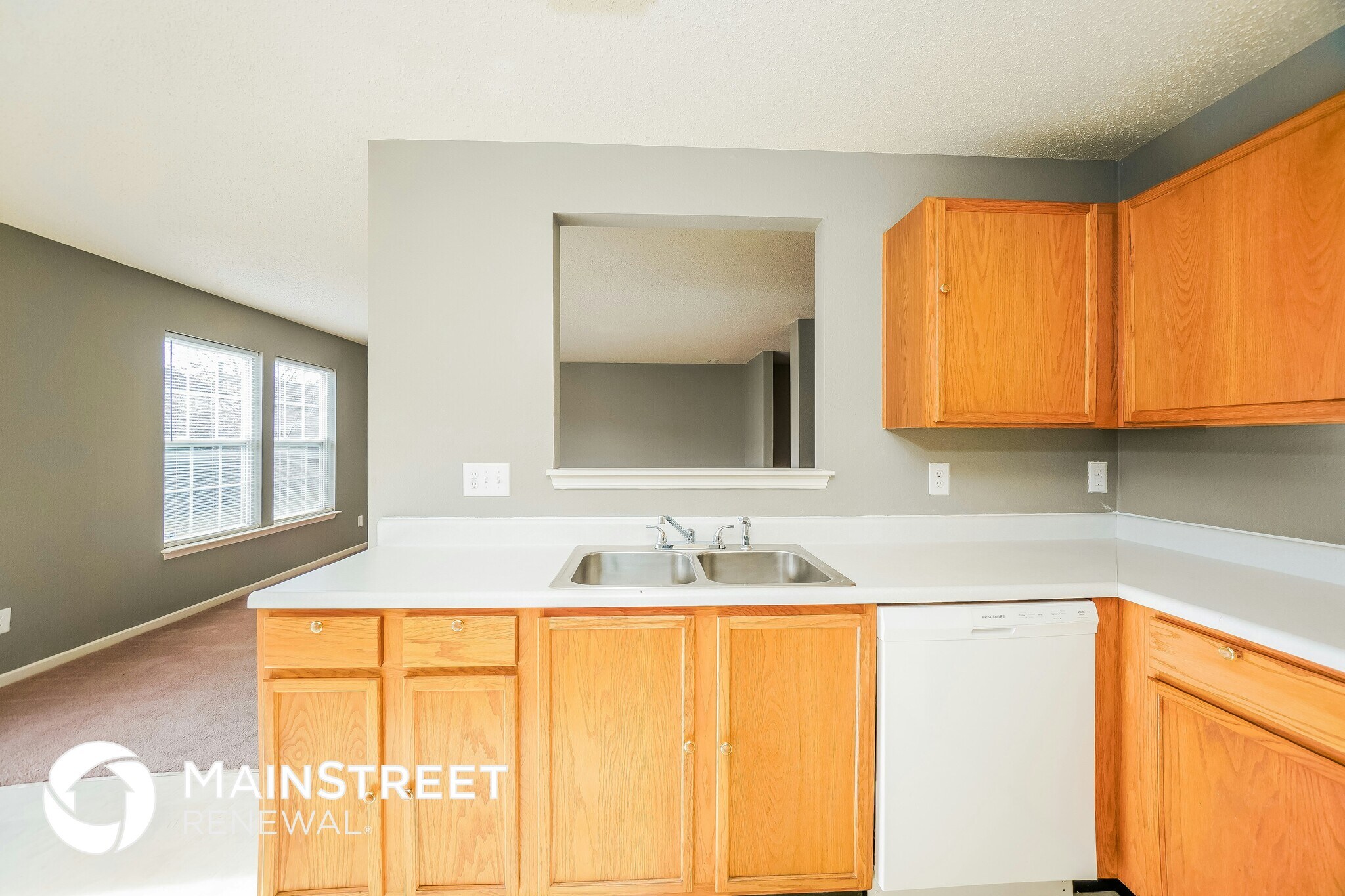 Building Photo - 8825 Browns Valley Ln