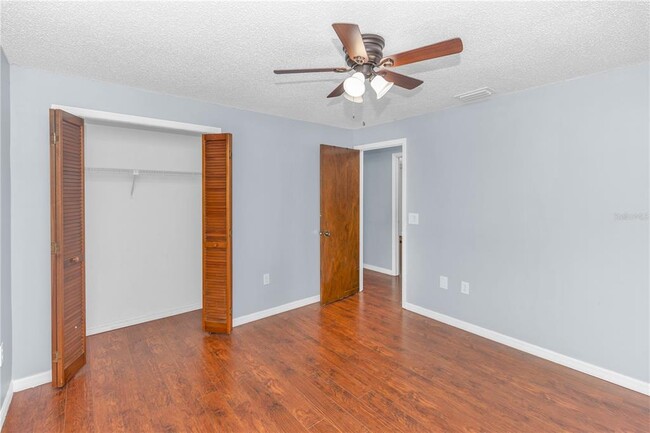 Building Photo - 8315 Village Green Rd