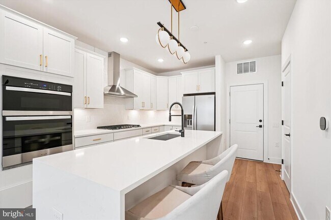 Building Photo - 19820 Lavender Dust Sq