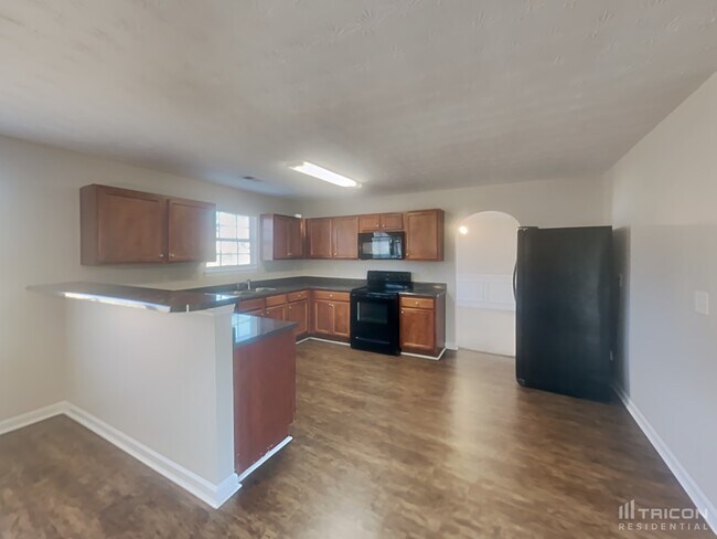 Building Photo - 3755 Renfroe Ave
