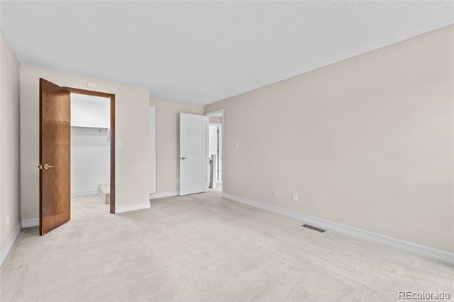 Building Photo - 2754 S Kenton Ct