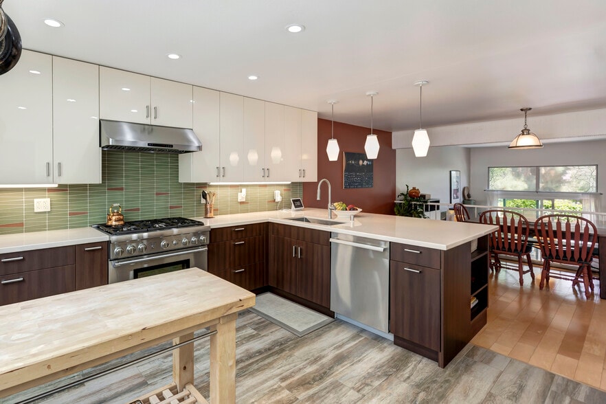 Building Photo - 13011 Mindanao Way