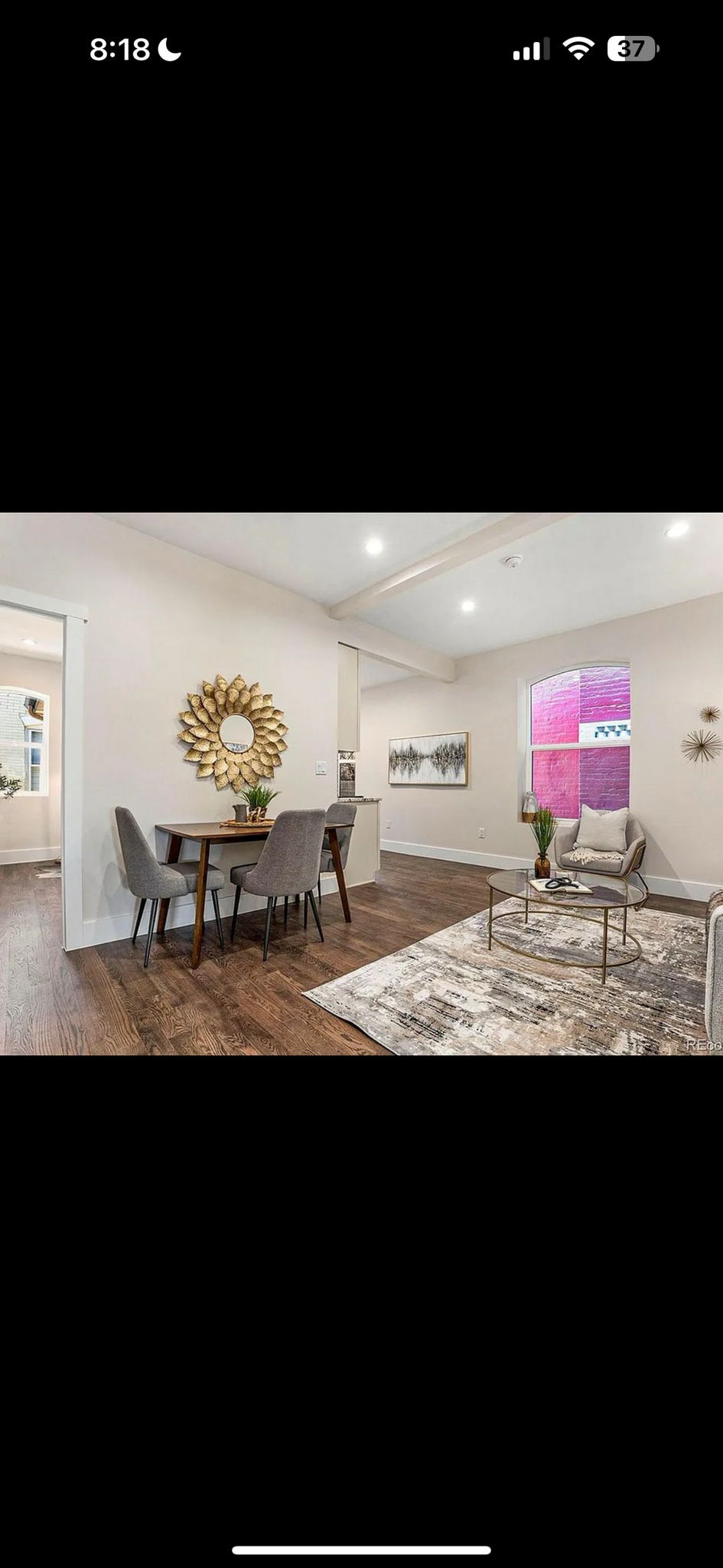 Living Room - 406 S Pearl St