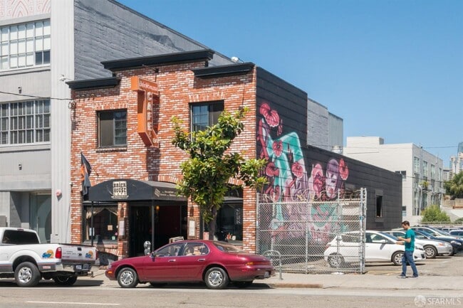 Building Photo - 200 Brannan St