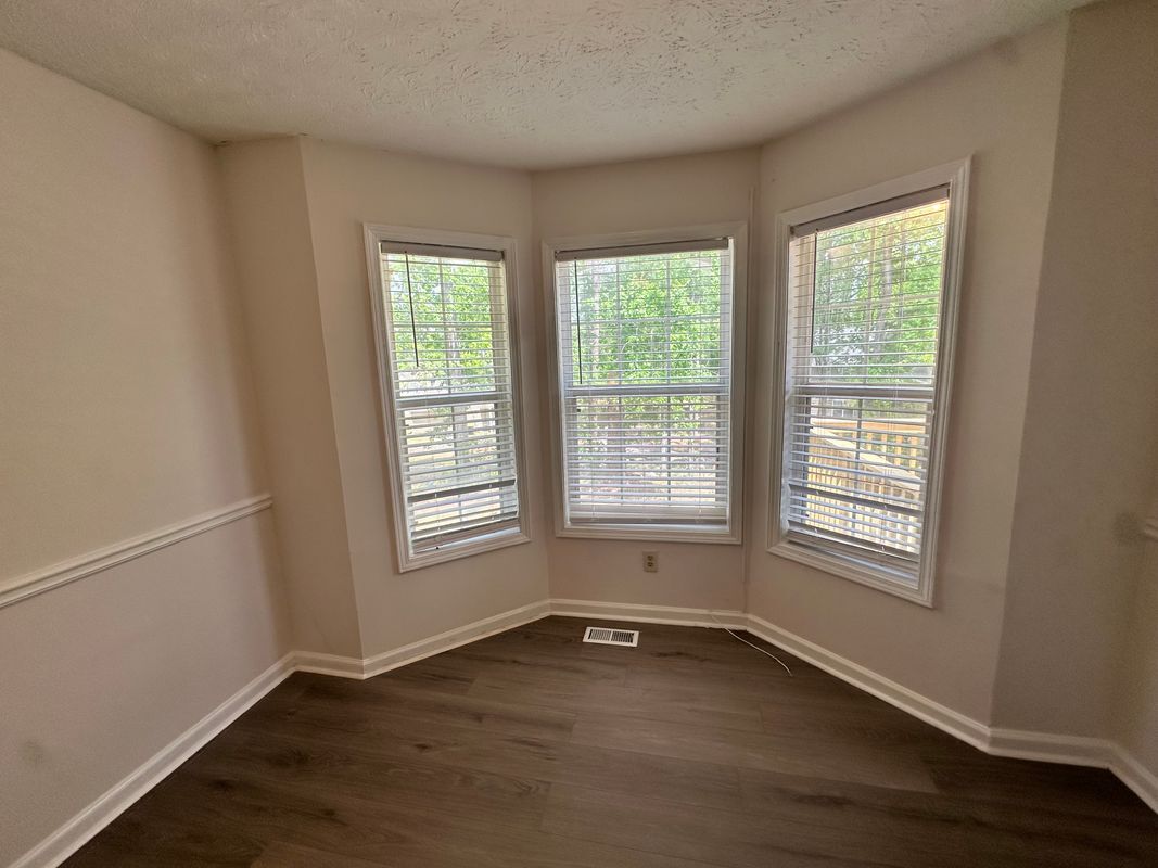 Building Photo - 312 Stillwood Ct