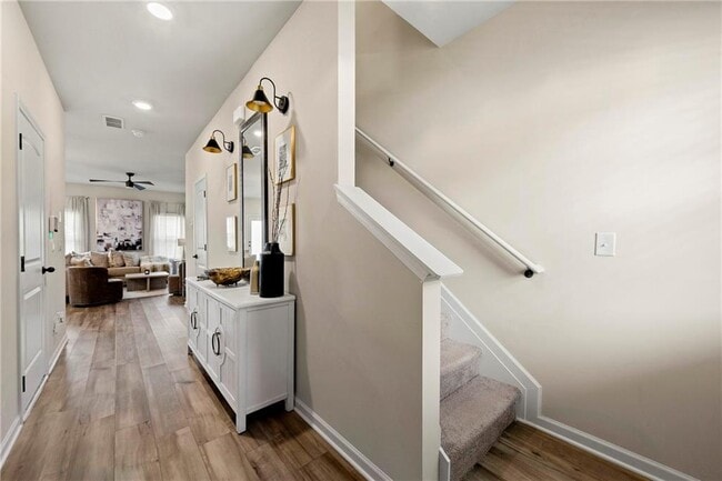 Building Photo - 7098 Chara Ln