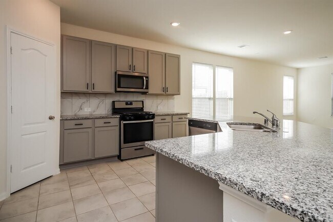 Building Photo - 22211 Davenport Downs Ln