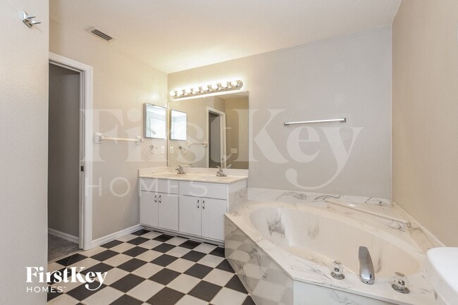 Building Photo - 1336 Sapulpa Rd SW