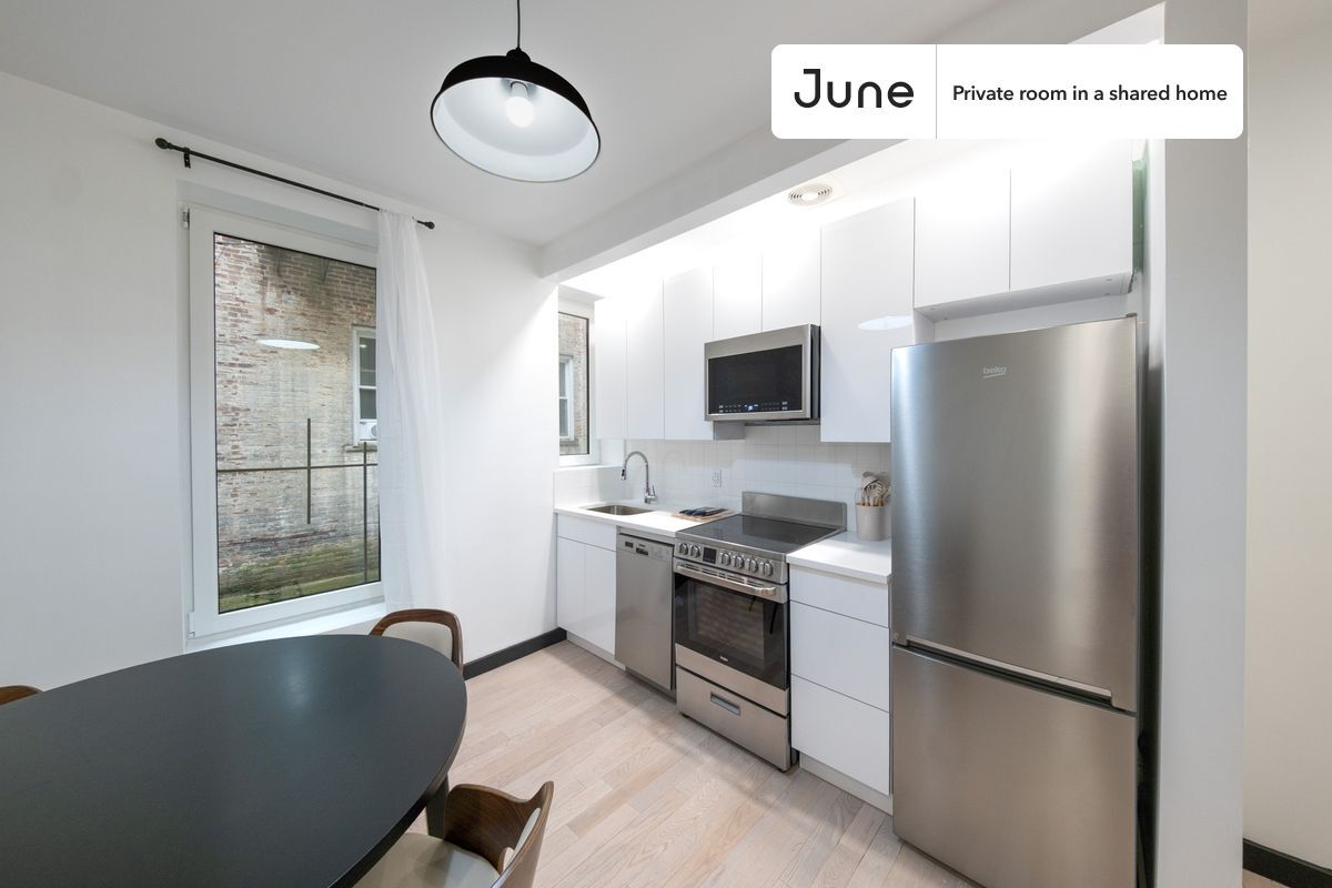 Building Photo - Room in Shared 4 bed/2 bath home in Ditmas Park