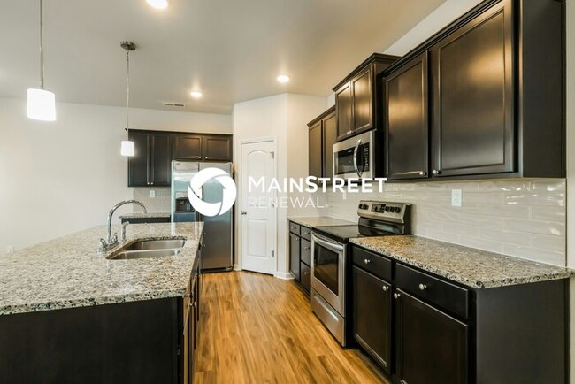 Building Photo - 7907 Cascade Falls Cove