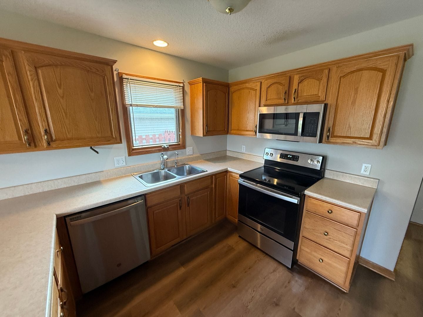 Building Photo - 2726 Bearberry Ct