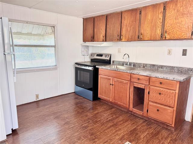 Primary Photo - 6712 Oak Crest Dr E