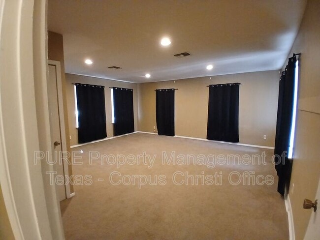 Building Photo - 2730 Tumbleweed Dr