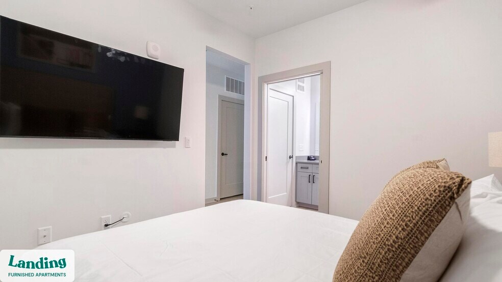 Building Photo - 1148 N Main St