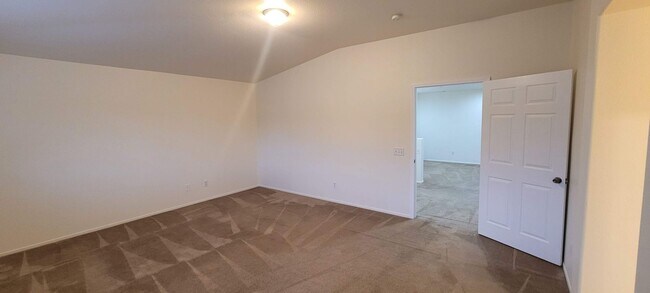 Building Photo - 1262 Garrett Way