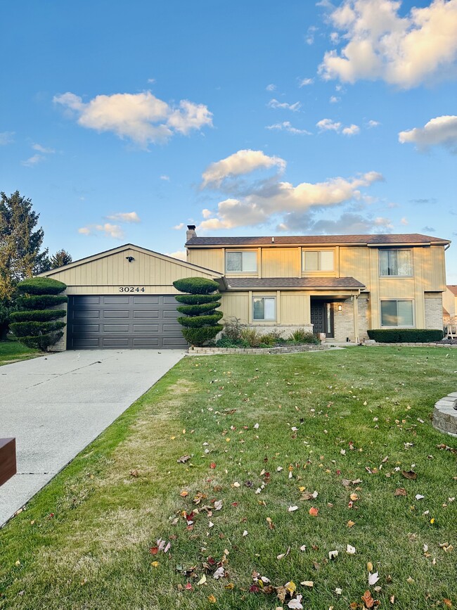 Primary Photo - 30244 Southampton Ln