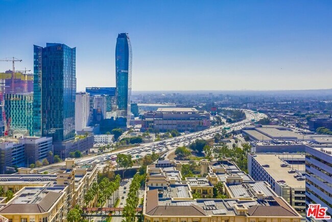 Building Photo - 1100 Wilshire Blvd