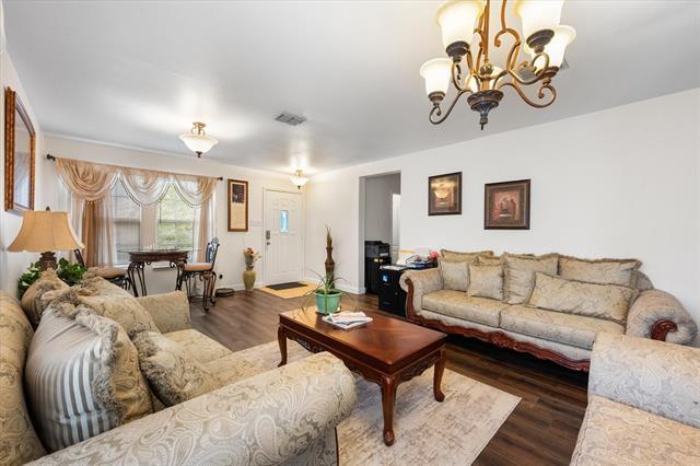 Building Photo - 1315 Foster St