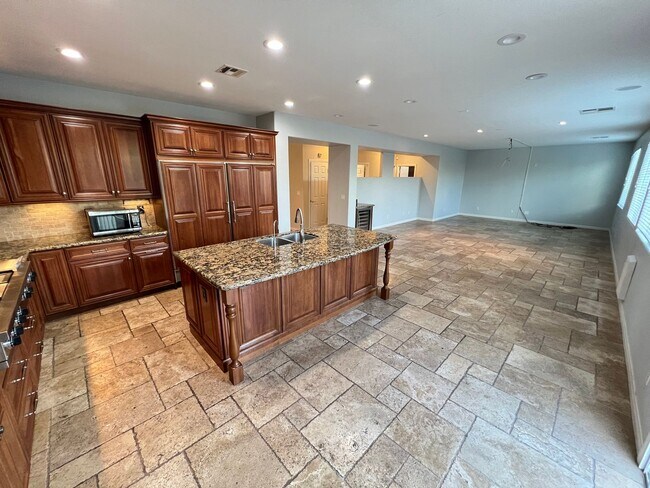 Building Photo - **COMING SOON** UPGRADED 5BD/3.5BA SUMMERLIN HOME W/ POOL!